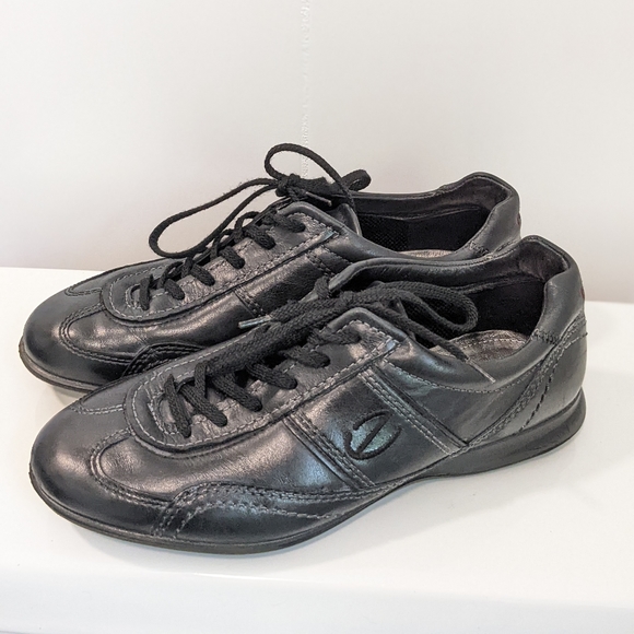 Leather sneakers by Ecco - Picture 16 of 16